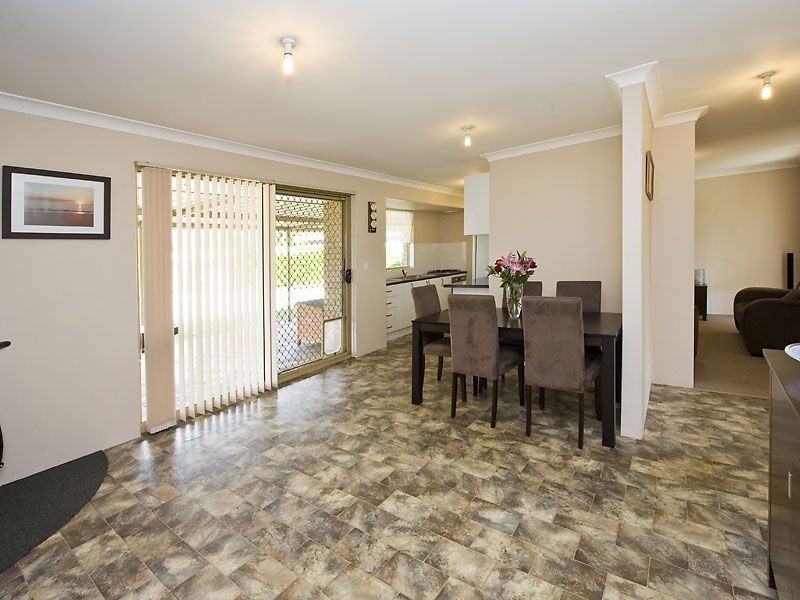 79 Greenway Avenue, Thornlie WA 6108