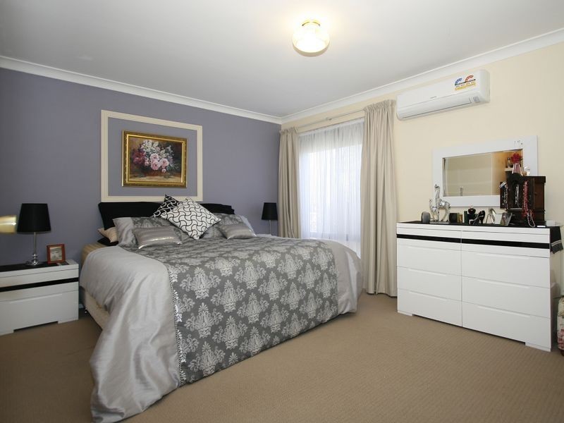 2 Viscount Court, Thornlie WA 6108