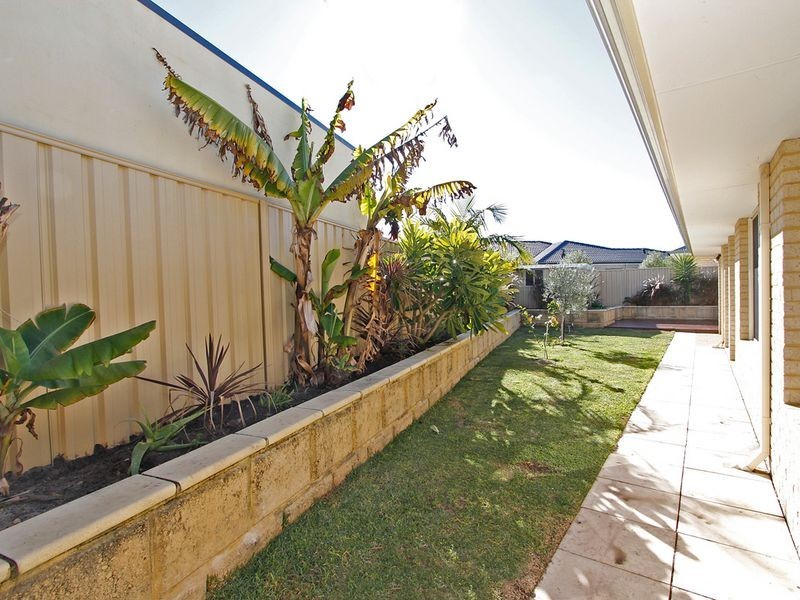 21 Katrine Parade, Canning Vale WA 6155