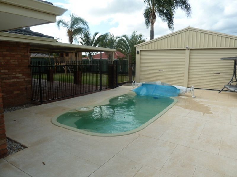 6 Jabiru Close, Huntingdale WA 6110