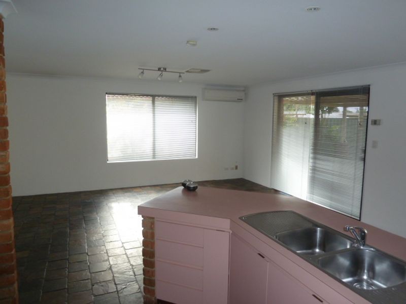 6 Jabiru Close, Huntingdale WA 6110