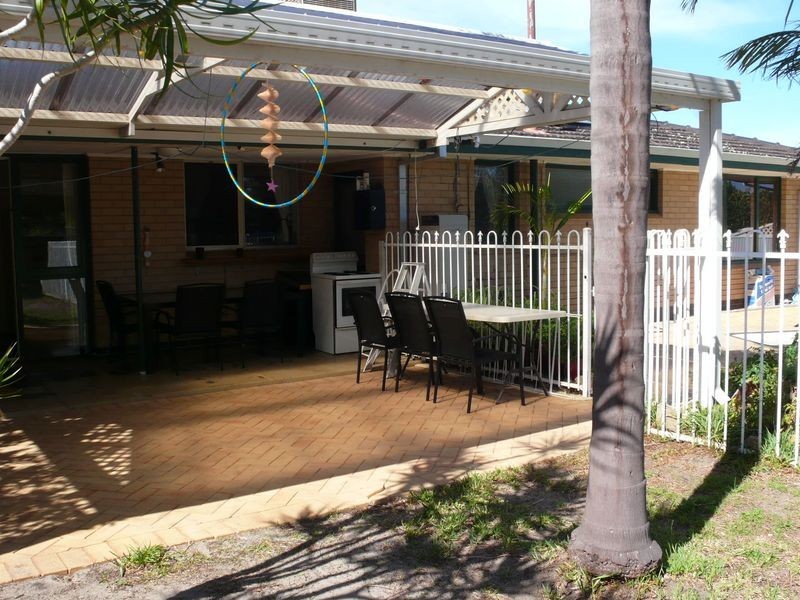 19 Sandon Road, Thornlie WA 6108