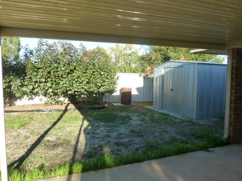 6 Jewel Court, Langford WA 6147