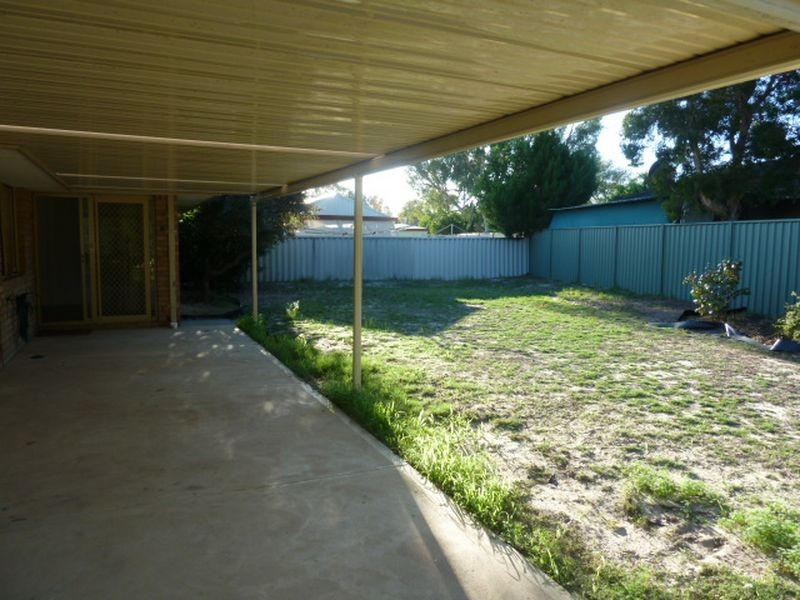 6 Jewel Court, Langford WA 6147