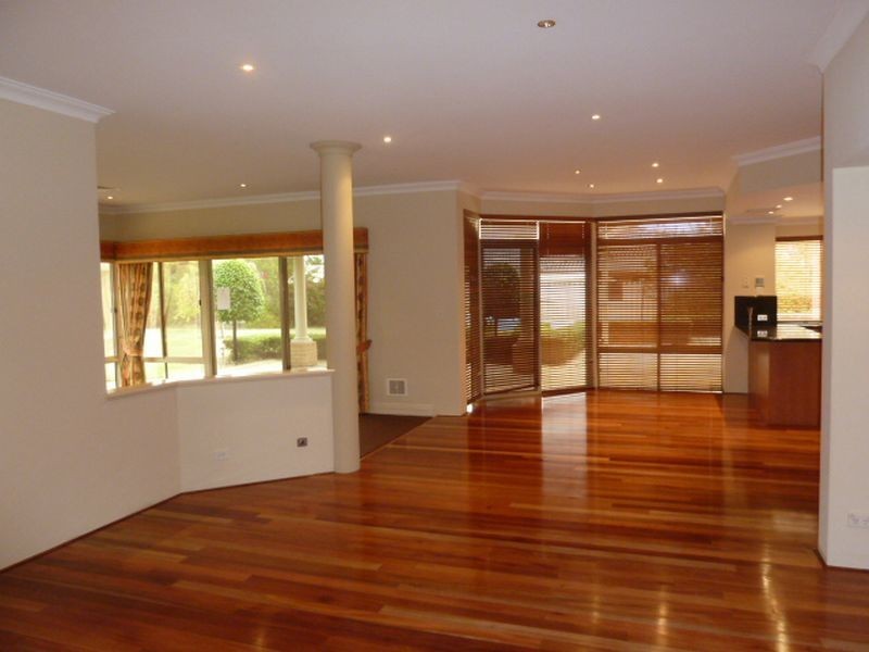 109 Southacre Drive, Canning Vale WA 6155