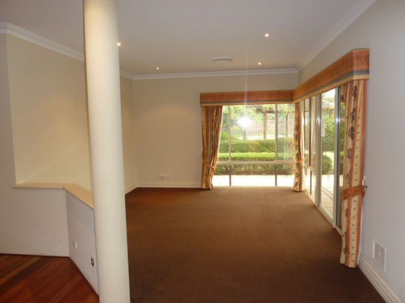 109 Southacre Drive, Canning Vale WA 6155