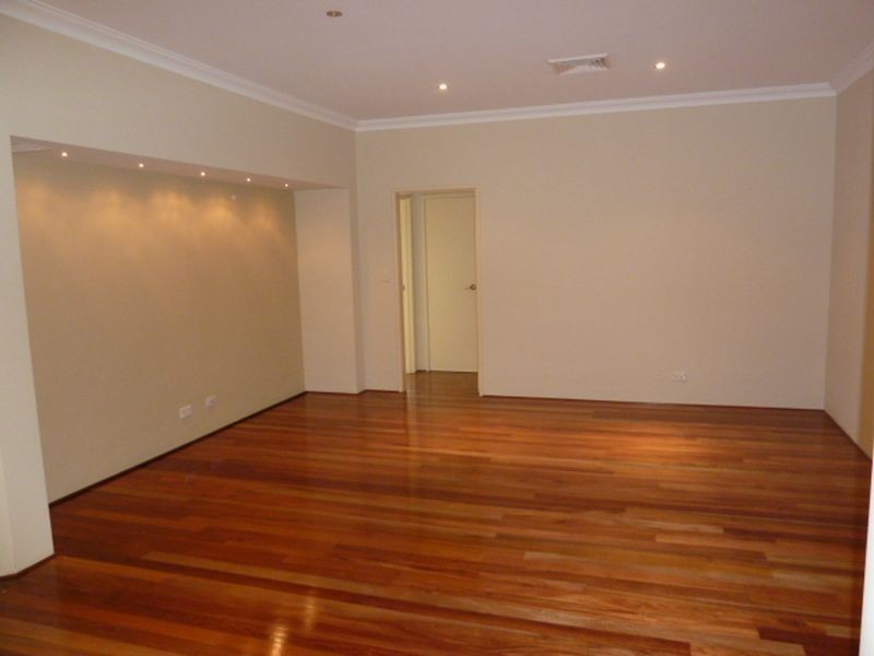 109 Southacre Drive, Canning Vale WA 6155