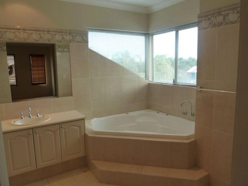 109 Southacre Drive, Canning Vale WA 6155