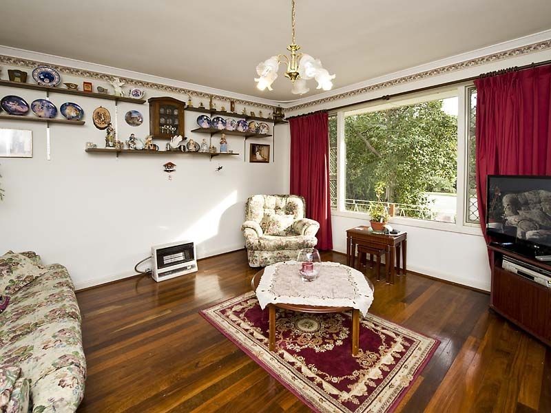 3 Banksia Circle, Thornlie WA 6108