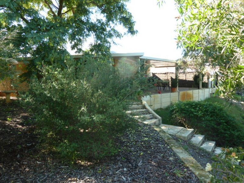 16 Belaring Place, Kenwick WA 6107