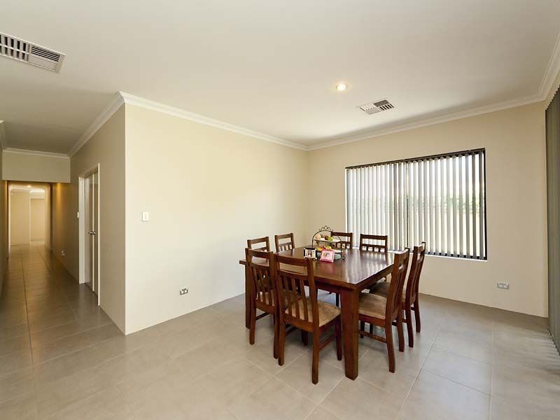 7 Peregrine Link, Harrisdale WA 6112