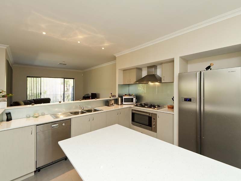 7 Peregrine Link, Harrisdale WA 6112