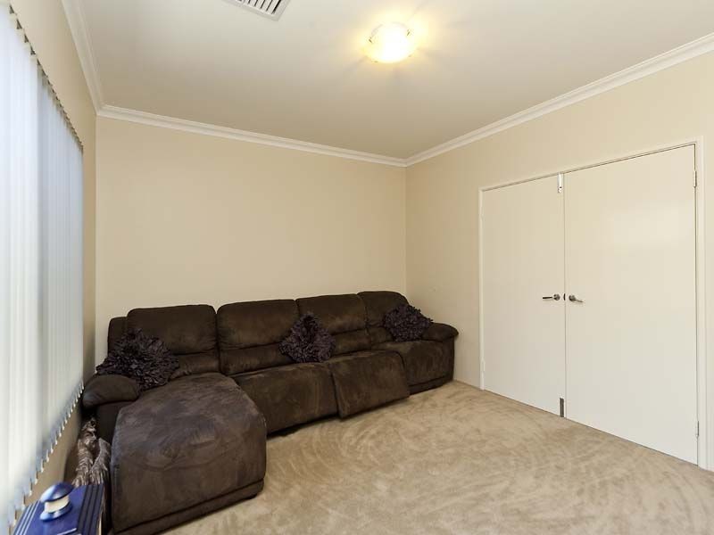 7 Peregrine Link, Harrisdale WA 6112