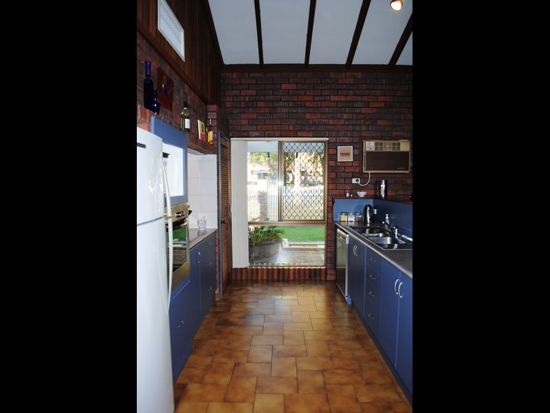 81 Regency Drive, Thornlie WA 6108