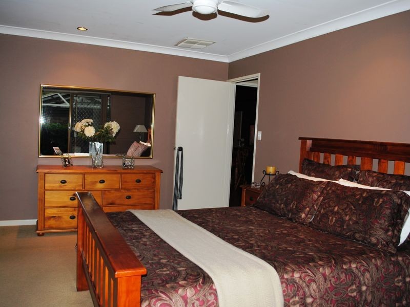 81 Regency Drive, Thornlie WA 6108