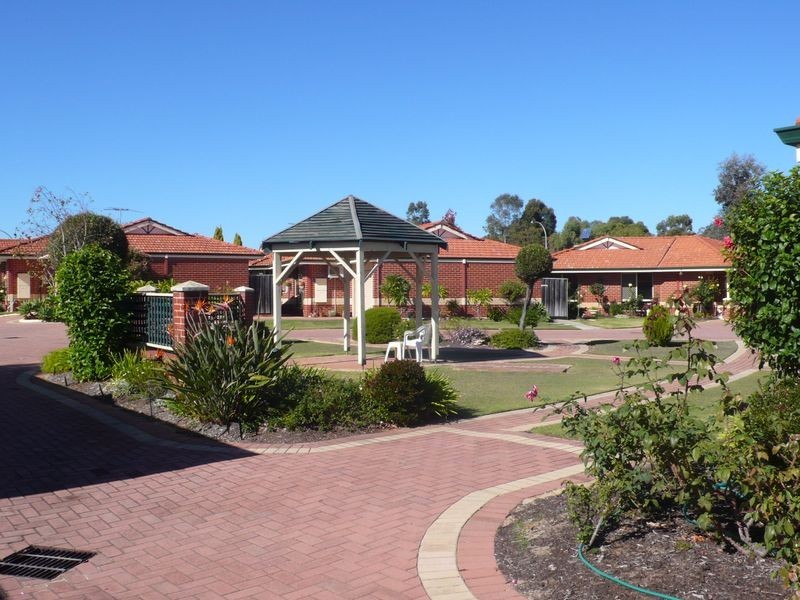 10/12 Heron Place, Maddington WA 6109