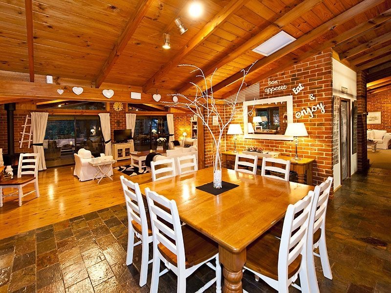 1 Valley Close, Canning Vale WA 6155