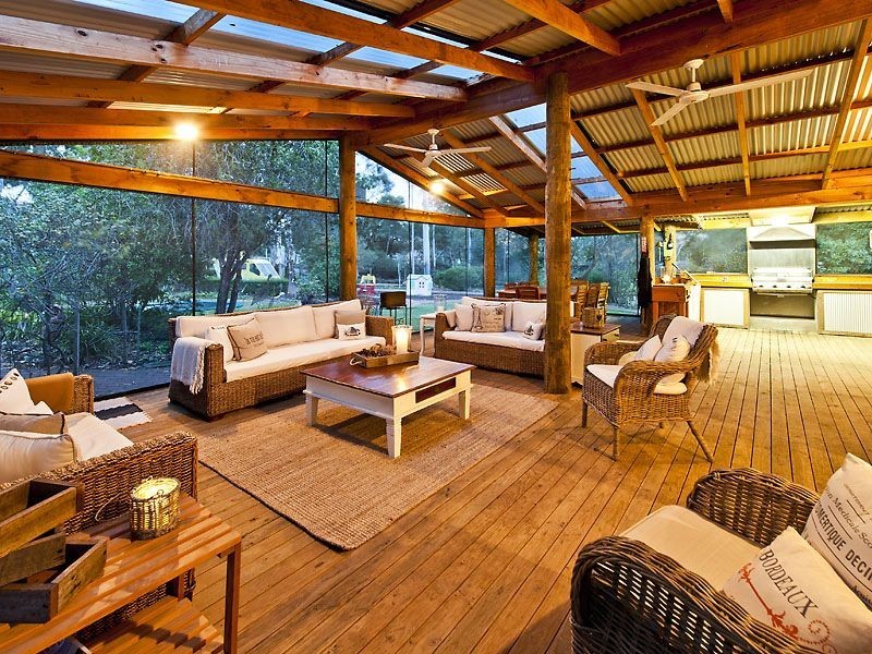 1 Valley Close, Canning Vale WA 6155