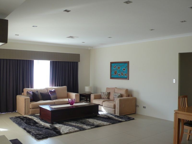 17 Broadstone Vista, Meadow Springs WA 6210