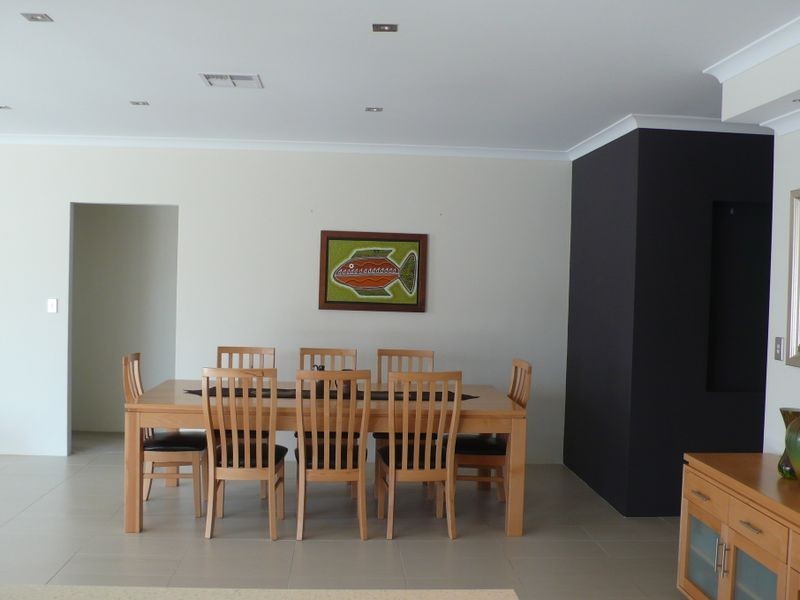 17 Broadstone Vista, Meadow Springs WA 6210