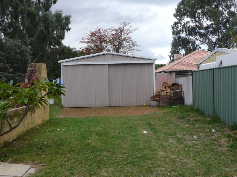 1552 Albany Highway, Beckenham WA 6107