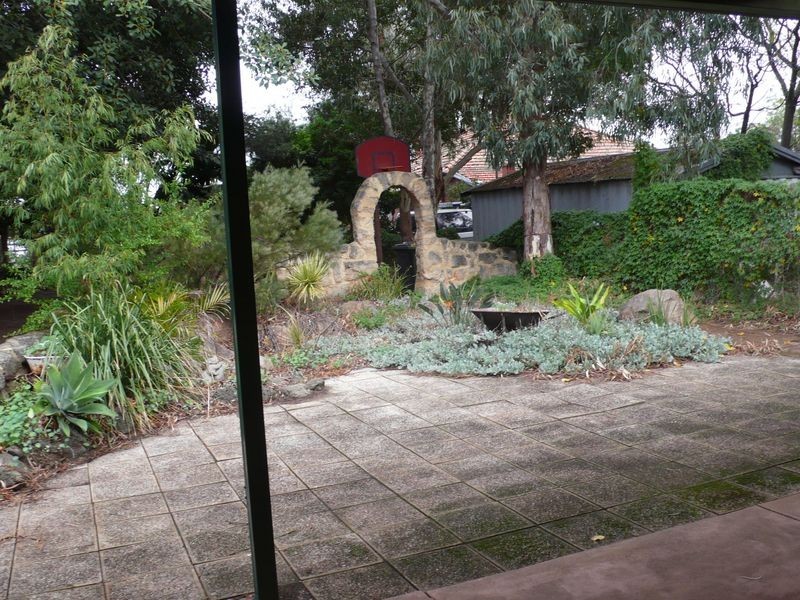 1552 Albany Highway, Beckenham WA 6107