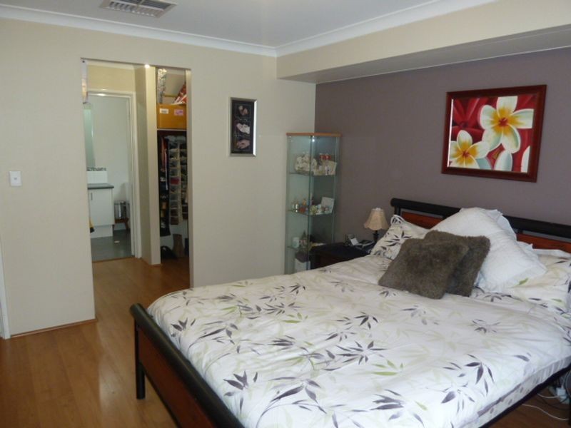 71 Towncentre Drive, Thornlie WA 6108