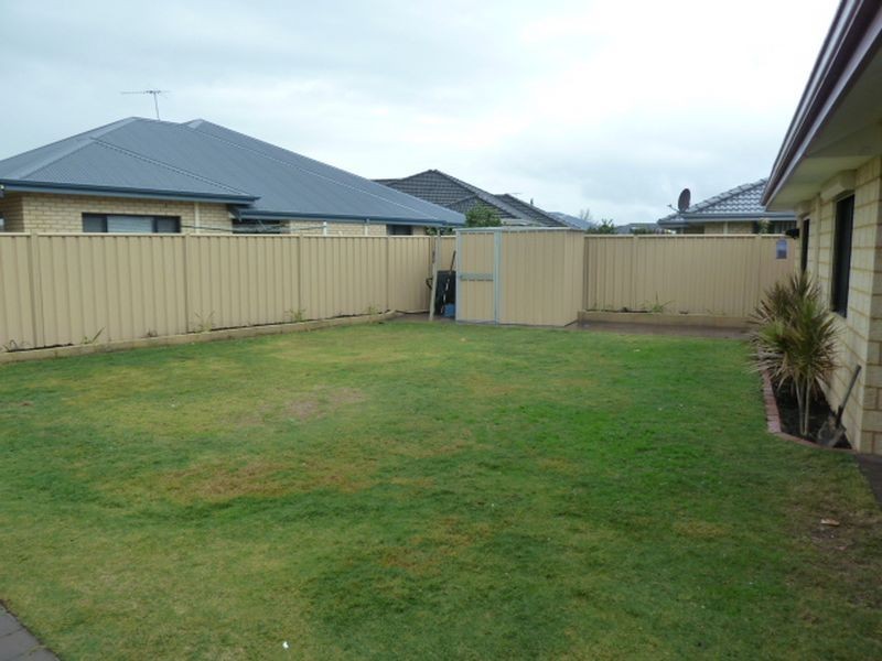 71 Towncentre Drive, Thornlie WA 6108