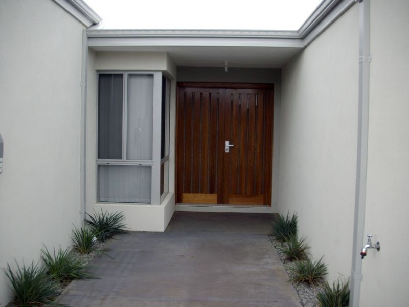 13 Cranbourne Way, Darling Downs WA 6122