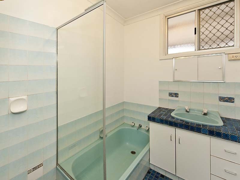 6 Elton Street, Maddington WA 6109