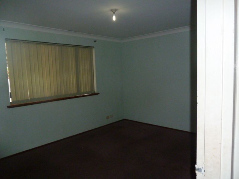 25 Jacobsen Way, Thornlie WA 6108