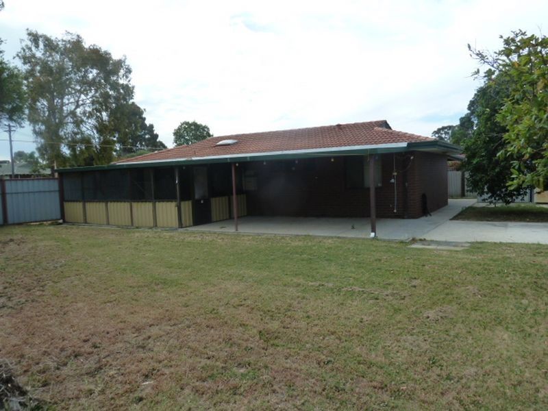 25 Jacobsen Way, Thornlie WA 6108