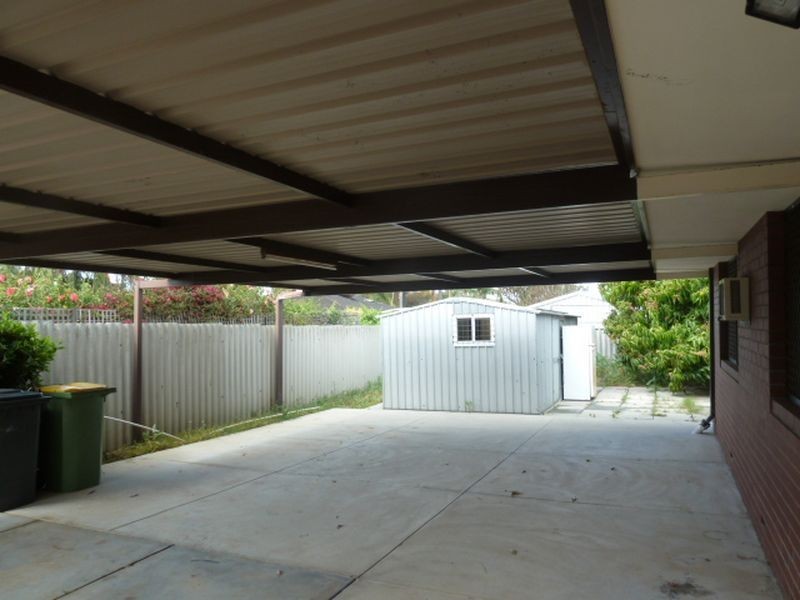 25 Jacobsen Way, Thornlie WA 6108