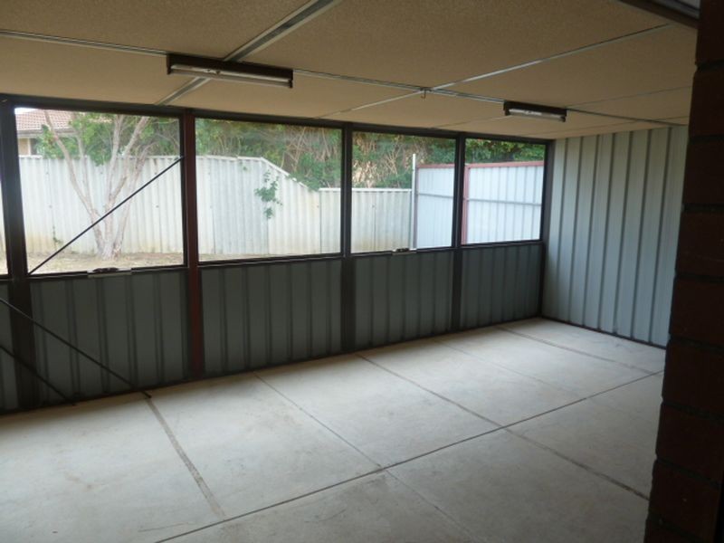 25 Jacobsen Way, Thornlie WA 6108