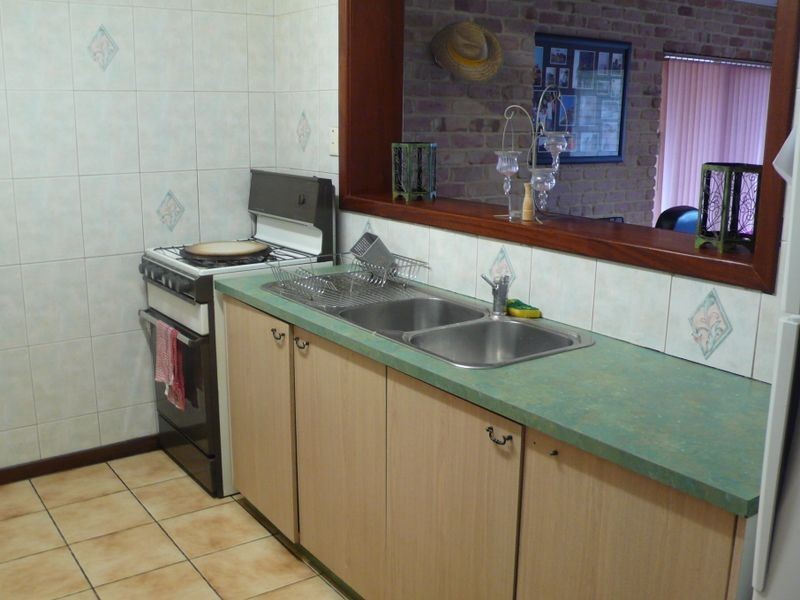 11 Virginia Avenue, Maddington WA 6109