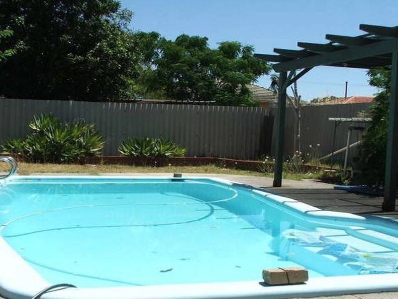 11 Virginia Avenue, Maddington WA 6109