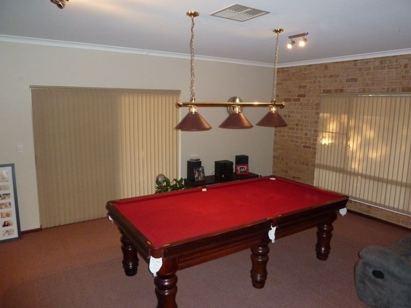 16 Waterside Pass, Darling Downs WA 6122