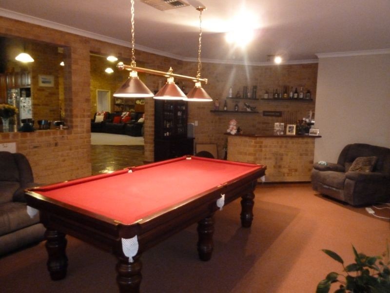 16 Waterside Pass, Darling Downs WA 6122