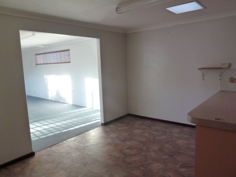 45 McNamara Drive, Thornlie WA 6108