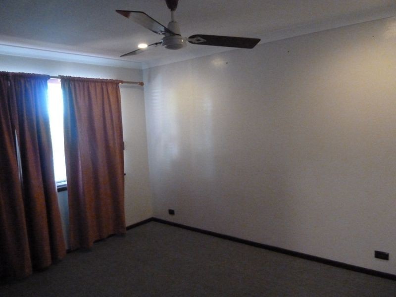 45 McNamara Drive, Thornlie WA 6108