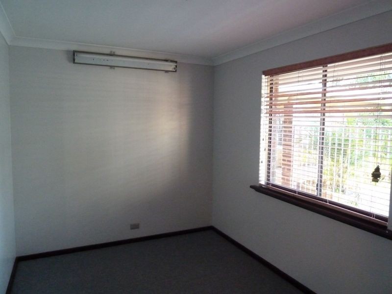 45 McNamara Drive, Thornlie WA 6108