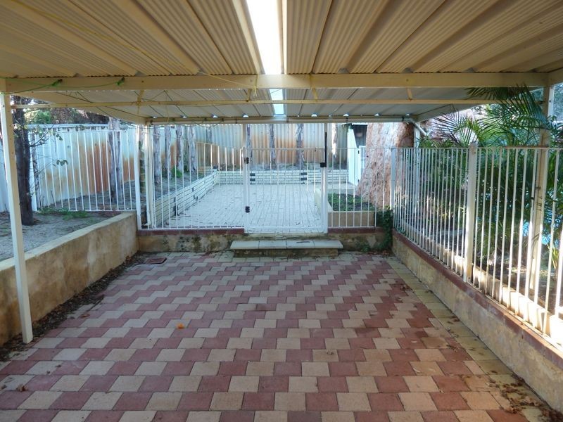 45 McNamara Drive, Thornlie WA 6108