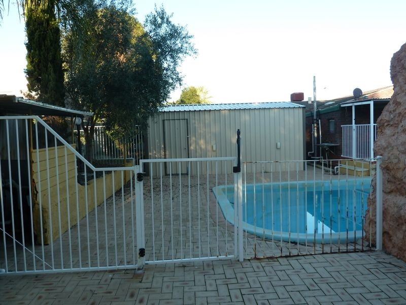 45 McNamara Drive, Thornlie WA 6108