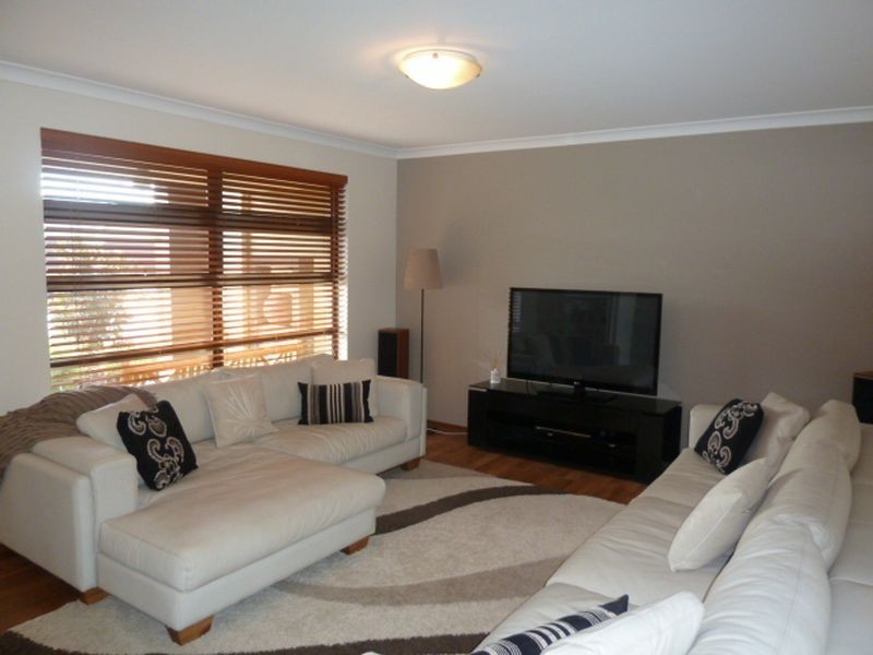 13 Mingara Avenue, Harrisdale WA 6112