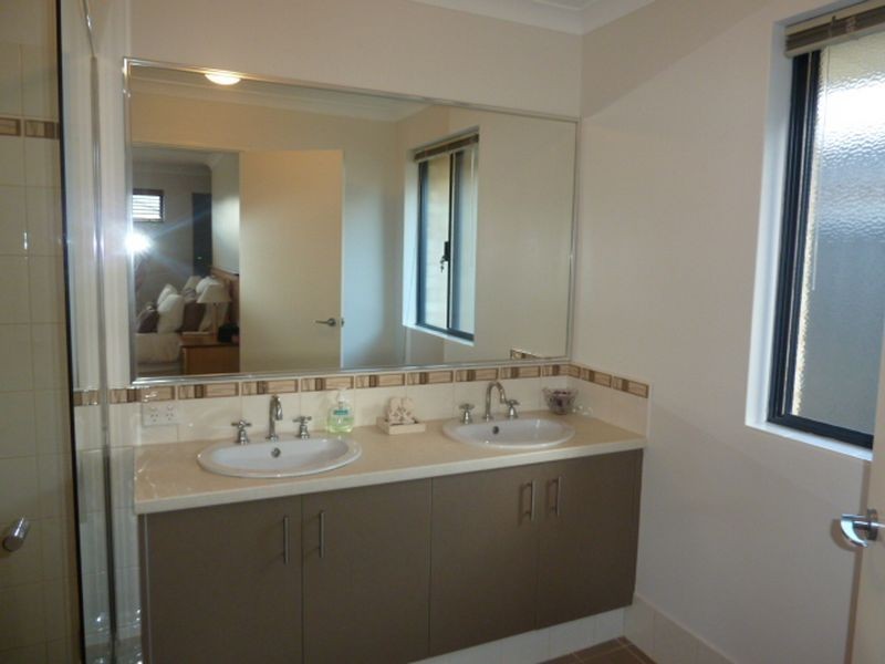 13 Mingara Avenue, Harrisdale WA 6112