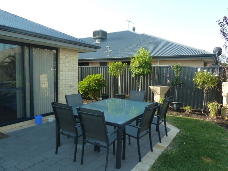 13 Mingara Avenue, Harrisdale WA 6112