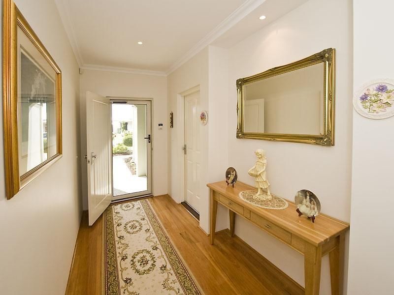 8 Mildura Way, Harrisdale WA 6112