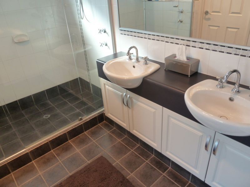 7 Elemi Bend, Atwell WA 6164