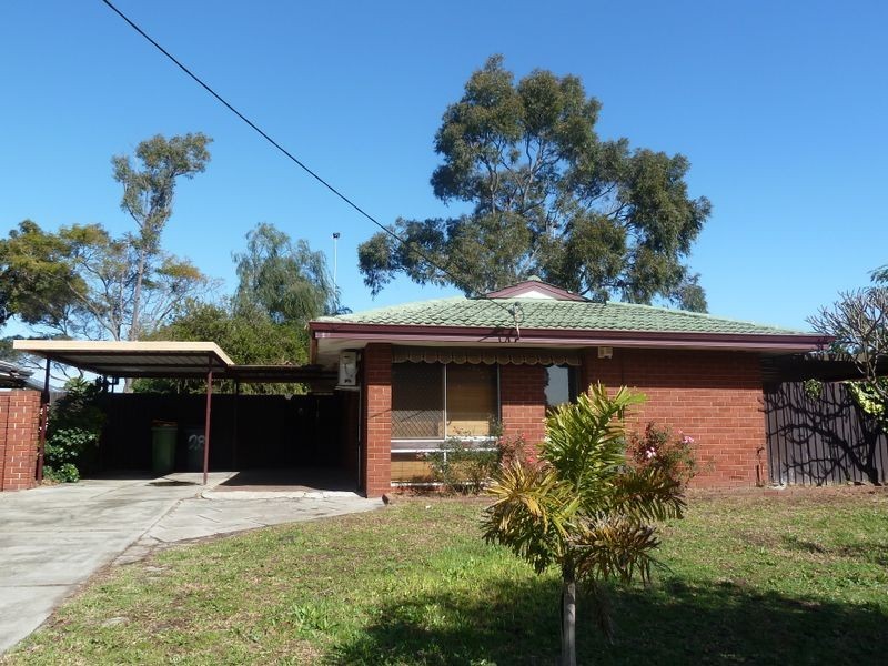 28 Huggins Road, Thornlie WA 6108