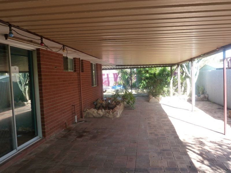 28 Huggins Road, Thornlie WA 6108